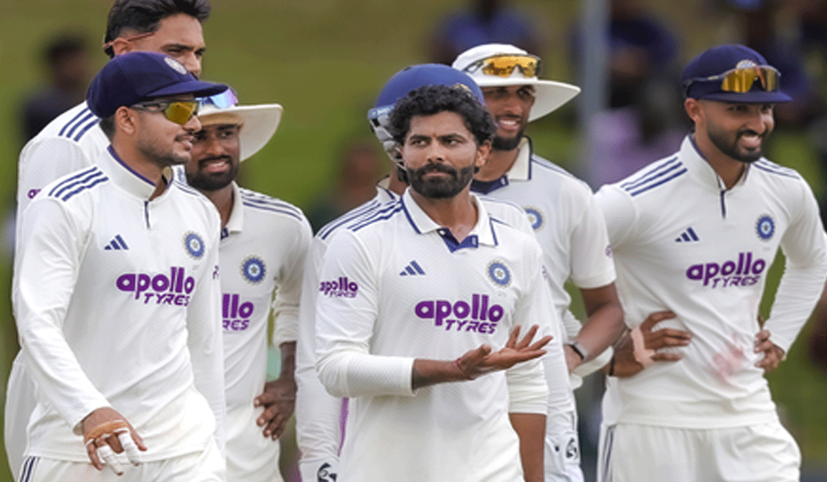 2nd Test: Sri Lanka resist as India picks three wickets, reach 216/7 at Tea