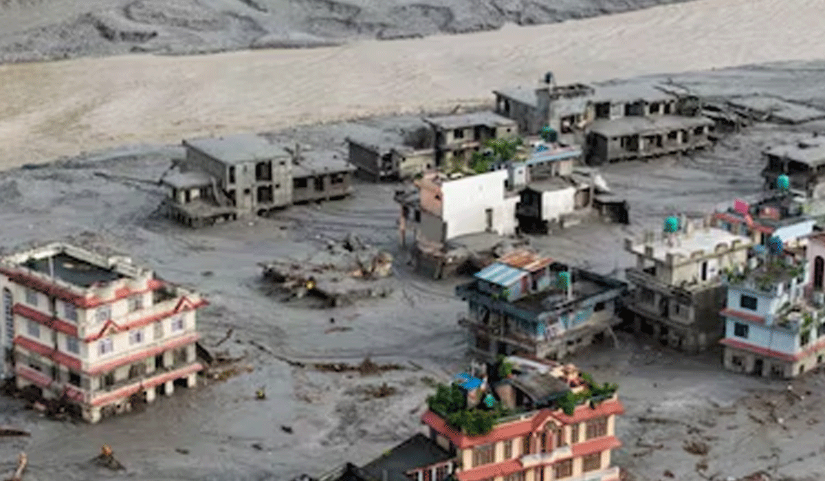 Nepal flood death toll reaches 270, more than 800 still out of contact