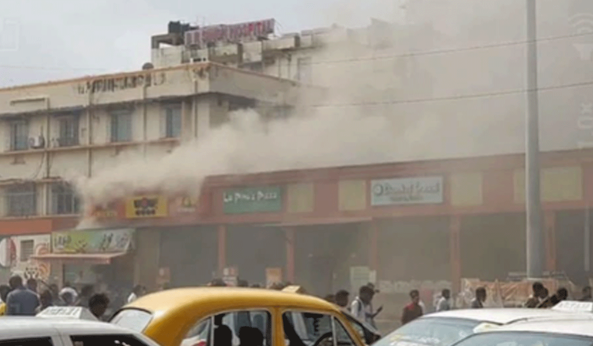 Fire in food stall at Kolkata’s Sealdah station, triggers panic