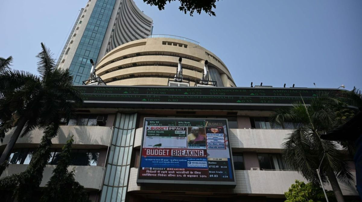 Sensex, Nifty open flat as investors weigh strong domestic fundamentals against oil price risks