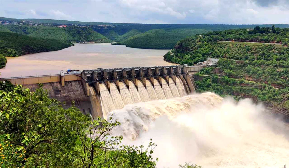 Telangana Alleges Andhra Pradesh Released 53 TMC From Srisailam Reservoir in 21 Days