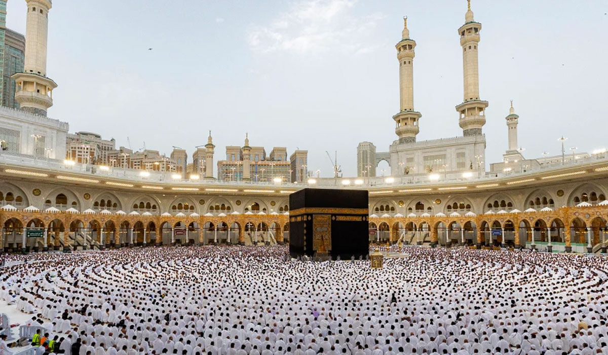 Houthi leader denies targeting Mecca amid escalating tensions with Saudi Arabia