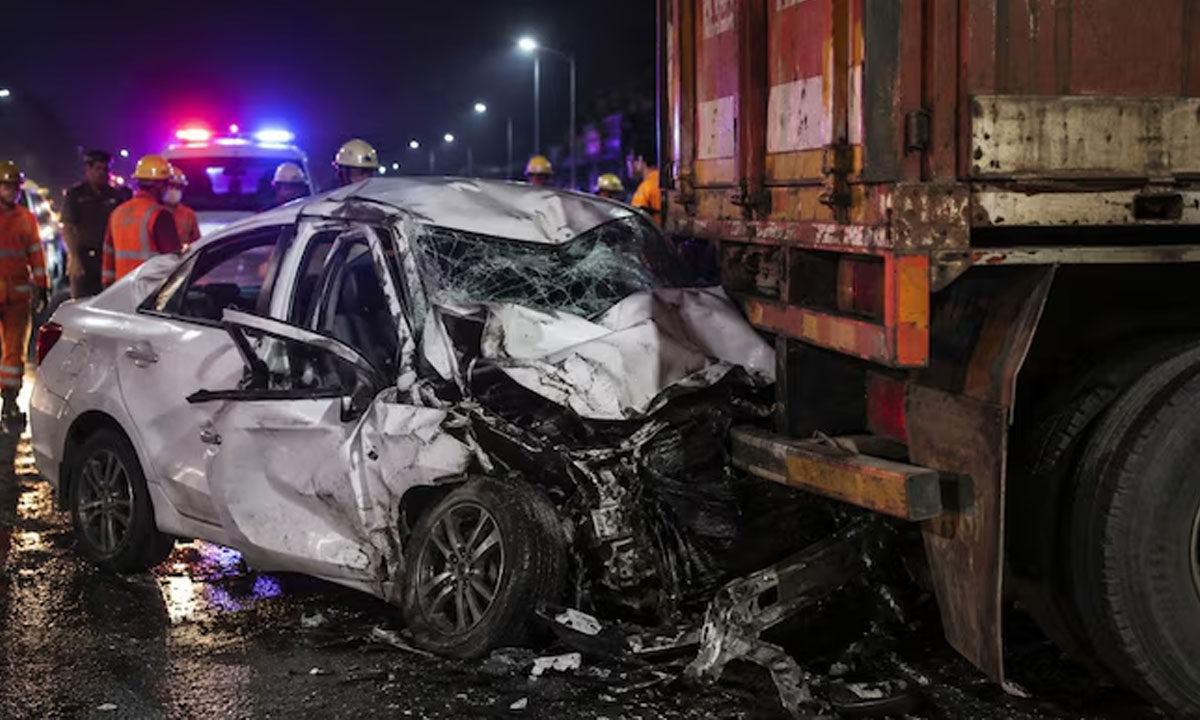 Eight Tamil Nadu engineering students killed as car rams parked lorry on NH-66 in Kerala