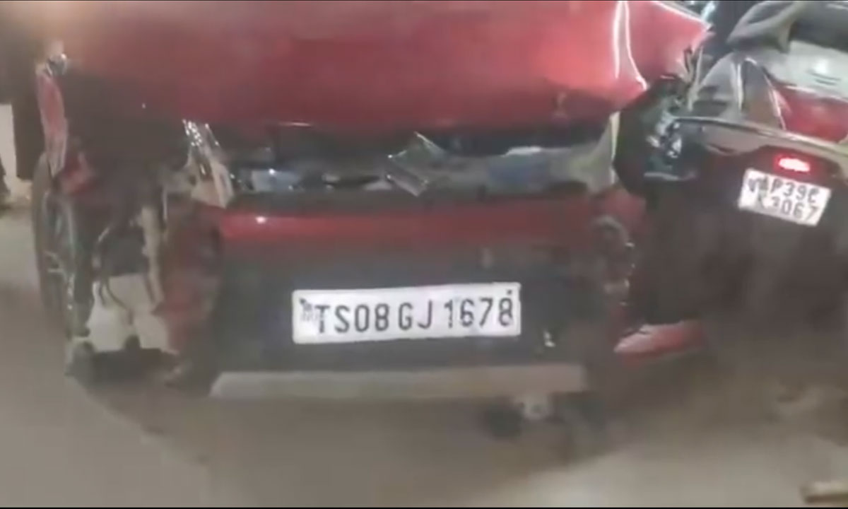 Horror in Kukatpally: Drunk Driver Rams Into and Destroys 8 Parked Bikes