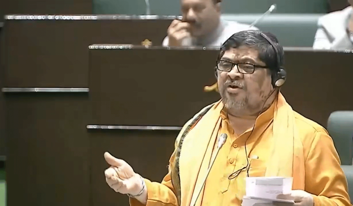 TGSRTC Being Further Strengthened, Says Minister Ponnam Prabhakar