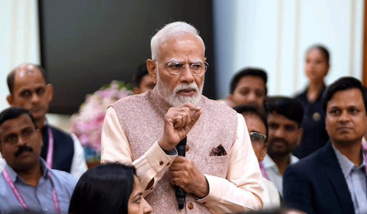 PM Modi Urges Teachers to Help Children Break Screen Addiction and Get Them Playing Outdoors