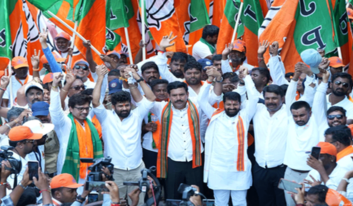 BJP claims public support for 'Ballari Chalo' march a warning for Karnataka govt