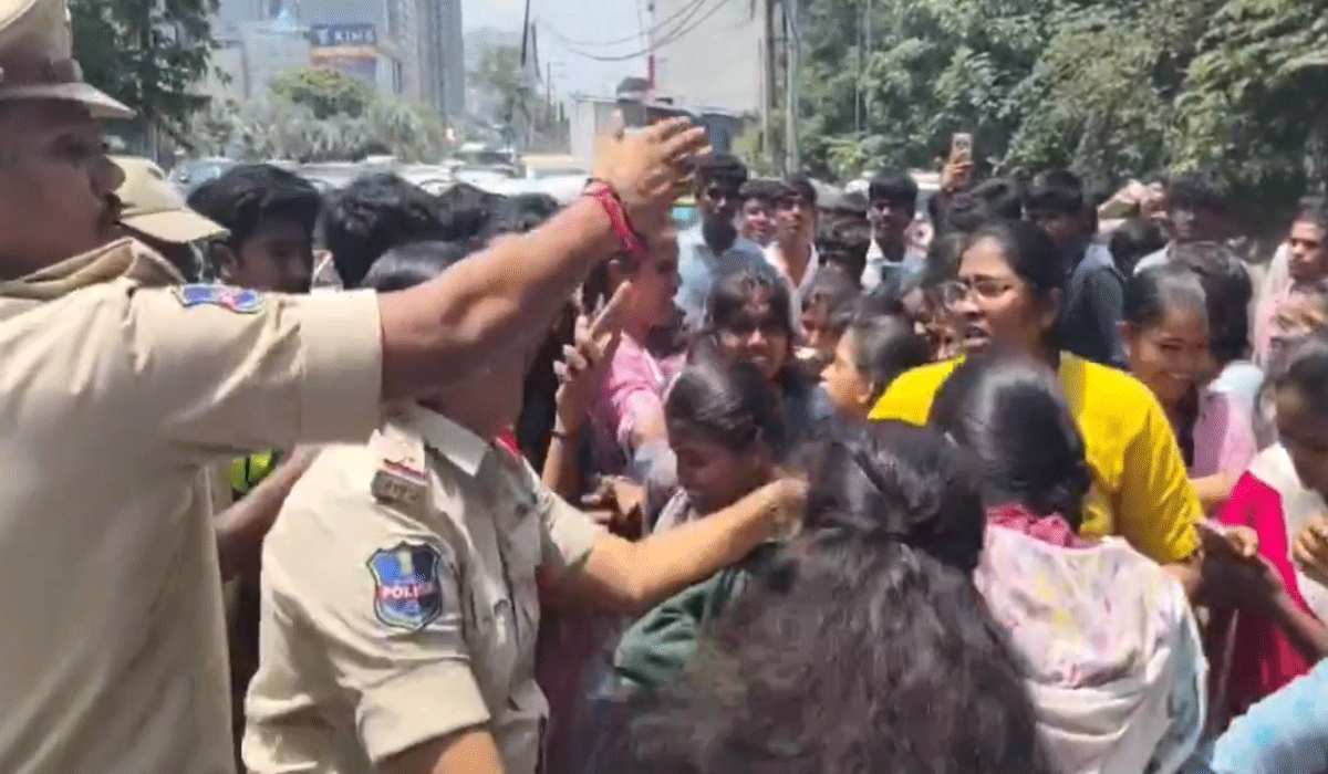 Polytechnic Students Detained During Protest at Raidurgam