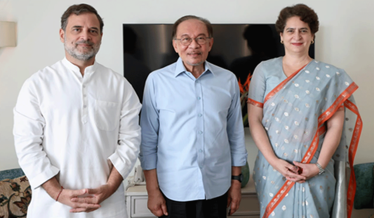 Rahul Gandhi, Priyanka Gandhi meet Malaysian PM over breakfast