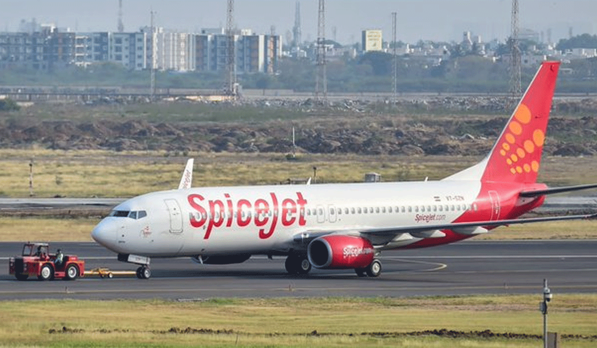 Domestic air traffic declines 6.34 pc in Aug, SpiceJet and IndiGo lose market share