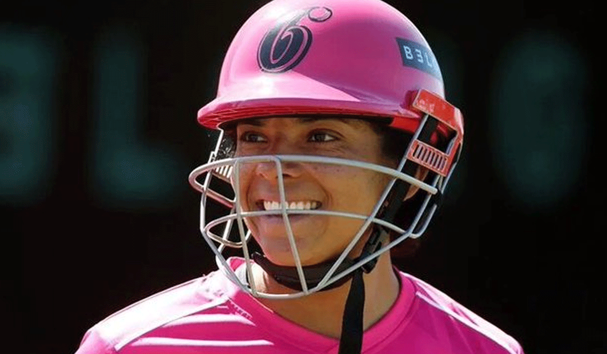 Sydney Sixers sign Sophia Dunkley on a one-year deal for WBBL 12