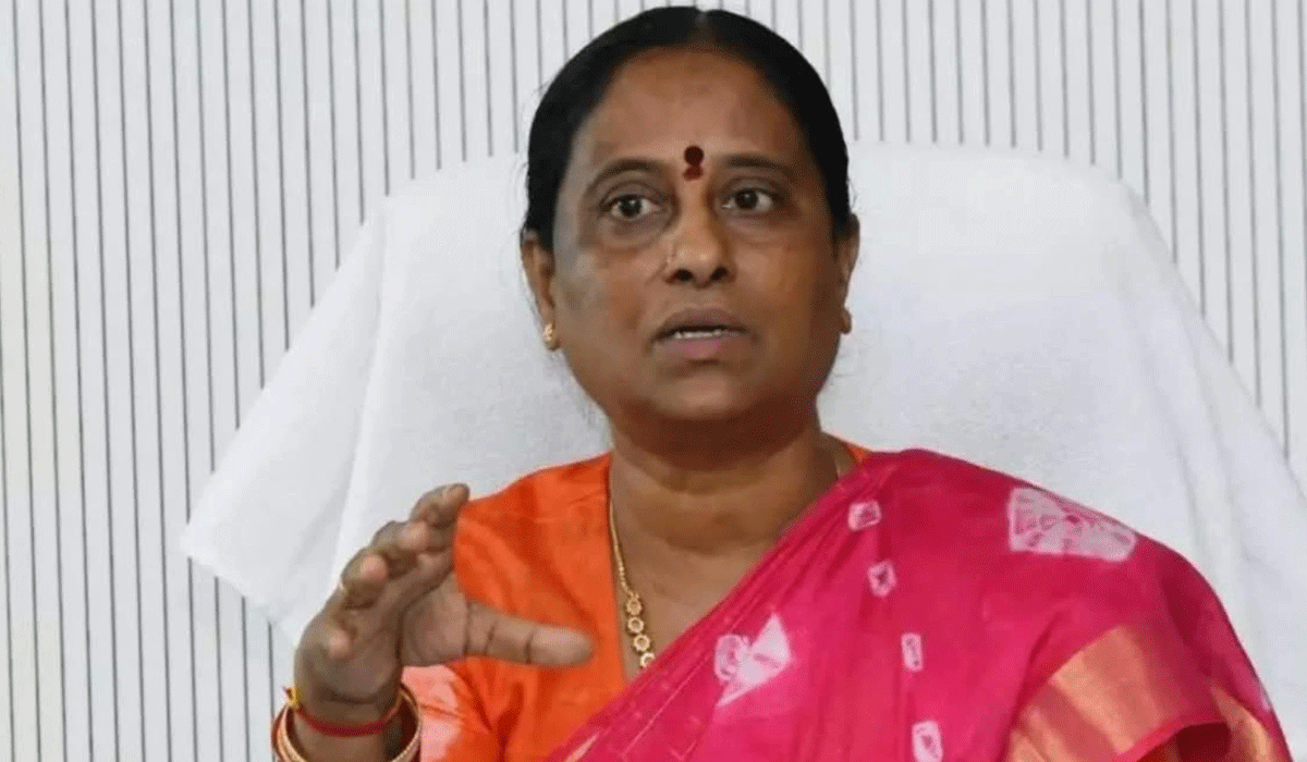 Konda Surekha denies link with social media posts in her name