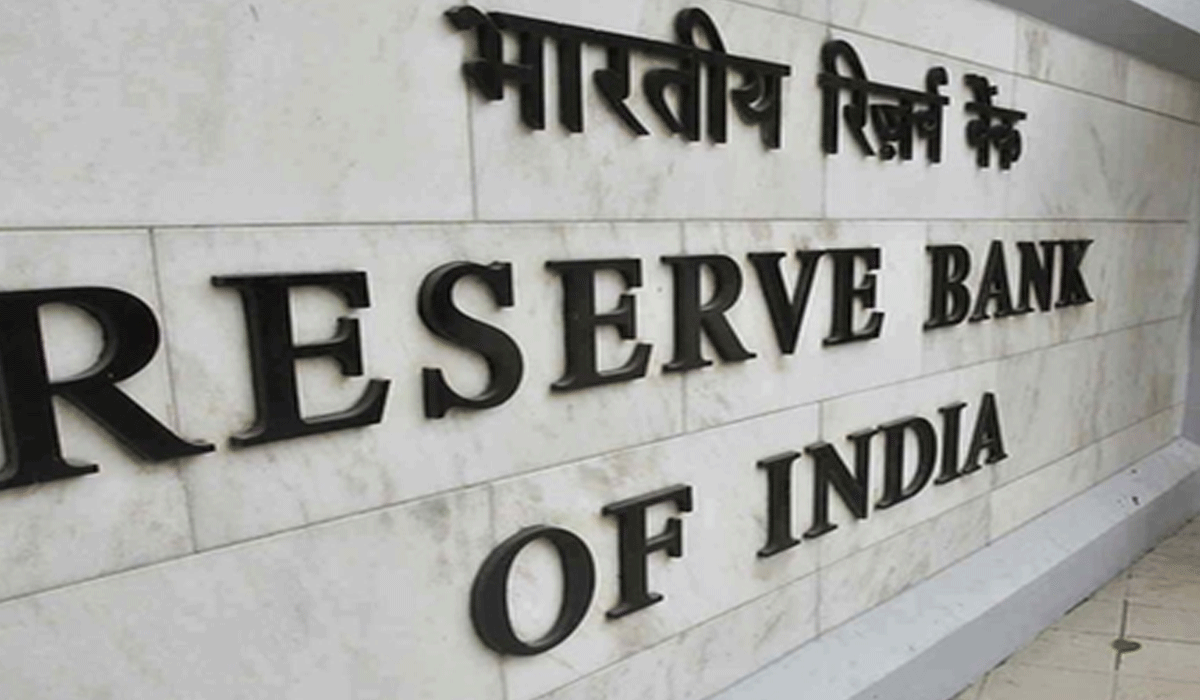 RBI to lock Rs 7 lakh crore excess liquidity for 30 days as banking system faces record cash glut