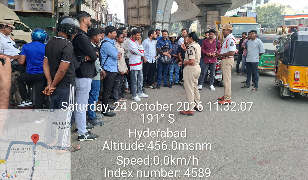 Kulsumpura Traffic Police Book 40 Motorists for Using Mobile Phones While Driving